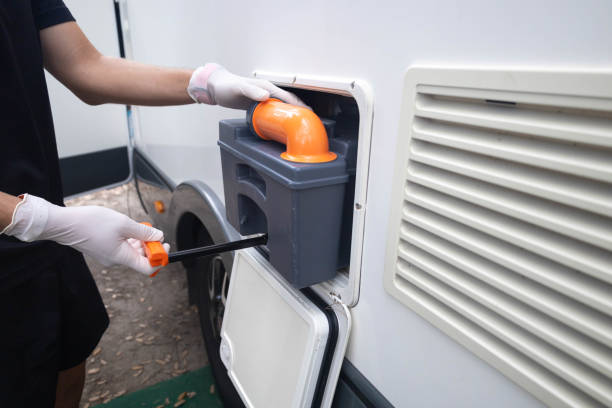 Best Portable toilet rental cost  in Emigsville, PA